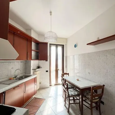 아파트 Airport+train Station+center Cozy City Loft *