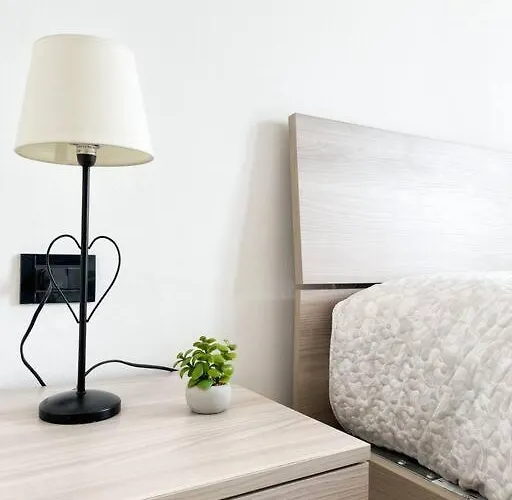 Apartment Airport+train Station+center Cozy City Loft