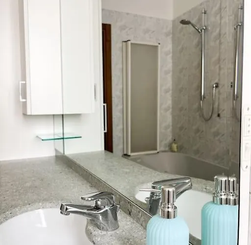 Airport+train Station+center Cozy City Loft Apartamento *